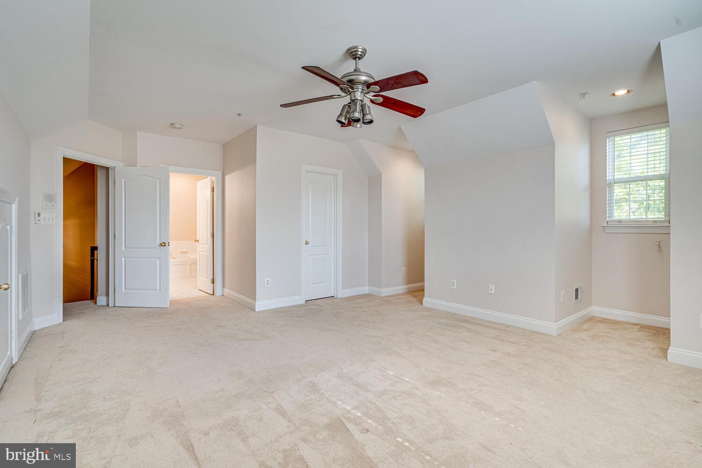 5075 MINDA CT, ALEXANDRIA, Virginia 22304, 3 Bedrooms Bedrooms, ,3 BathroomsBathrooms,Residential,For sale,5075 MINDA CT,VAAX2039538 MLS # VAAX2039538