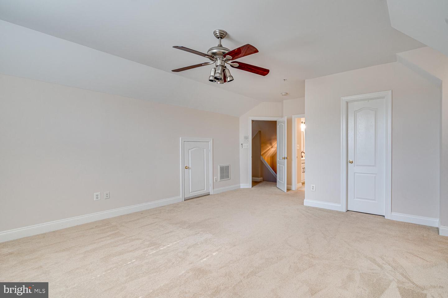 5075 MINDA CT, ALEXANDRIA, Virginia 22304, 3 Bedrooms Bedrooms, ,3 BathroomsBathrooms,Residential,For sale,5075 MINDA CT,VAAX2039538 MLS # VAAX2039538