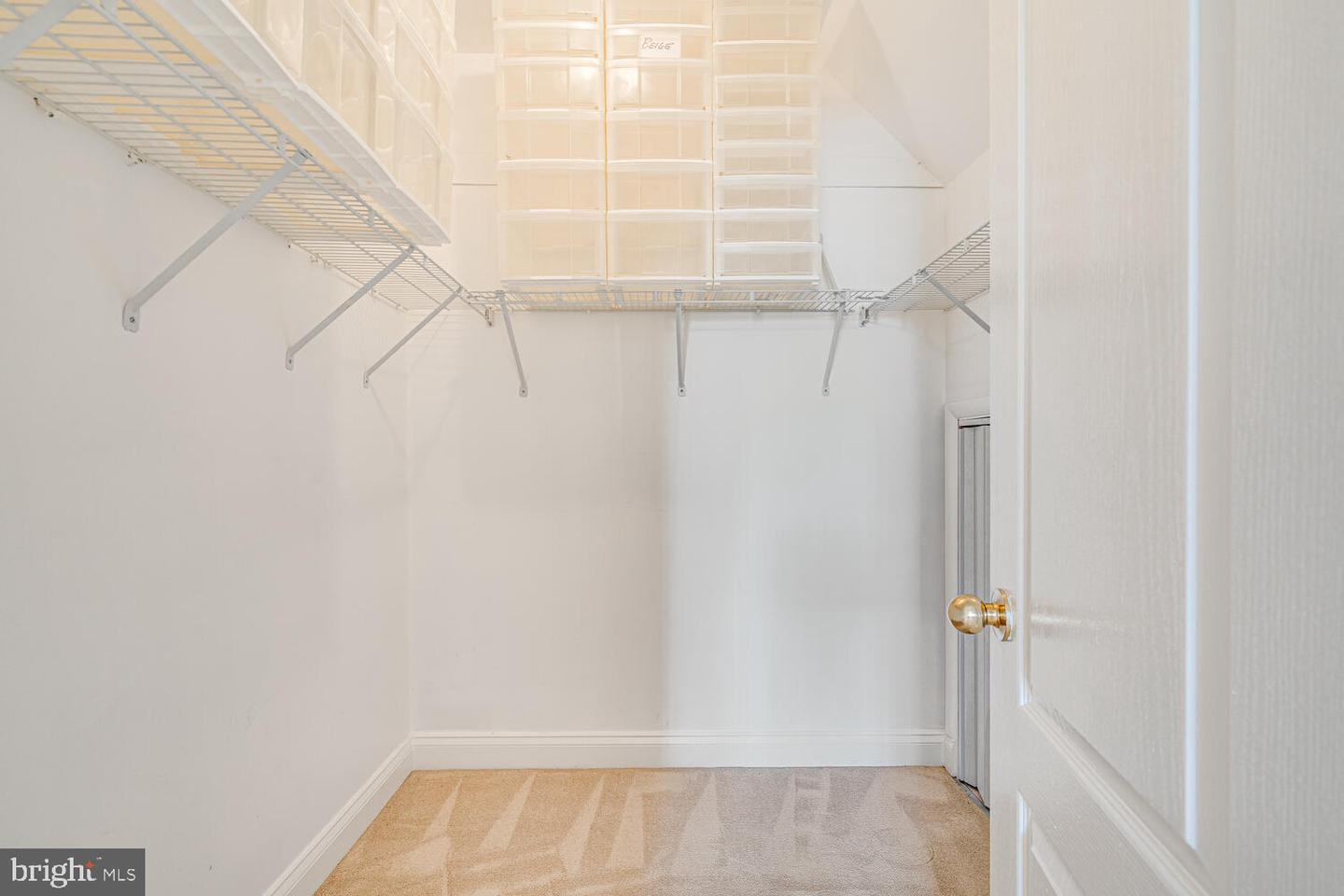 5075 MINDA CT, ALEXANDRIA, Virginia 22304, 3 Bedrooms Bedrooms, ,3 BathroomsBathrooms,Residential,For sale,5075 MINDA CT,VAAX2039538 MLS # VAAX2039538