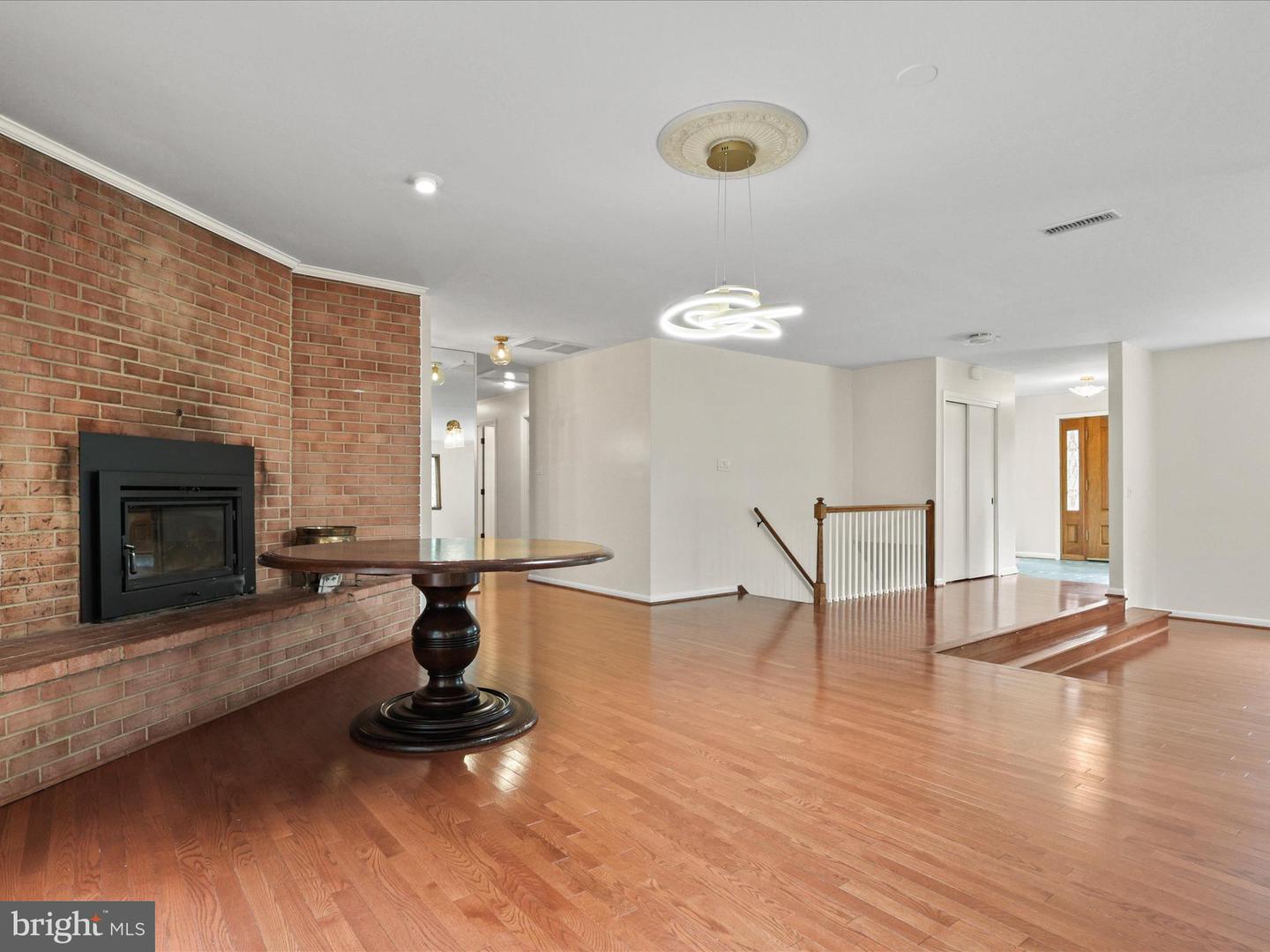 4100 DOWNING ST, ANNANDALE, Virginia 22003, 4 Bedrooms Bedrooms, ,3 BathroomsBathrooms,Residential,For sale,4100 DOWNING ST,VAFX2216726 MLS # VAFX2216726