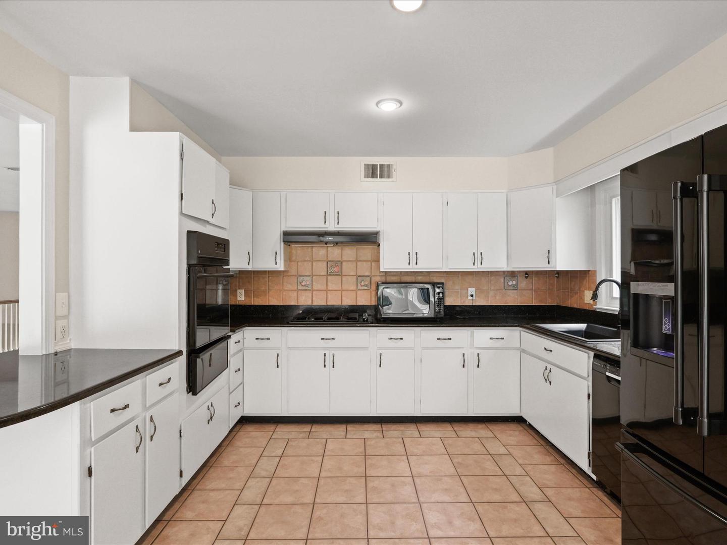 4100 DOWNING ST, ANNANDALE, Virginia 22003, 4 Bedrooms Bedrooms, ,3 BathroomsBathrooms,Residential,For sale,4100 DOWNING ST,VAFX2216726 MLS # VAFX2216726