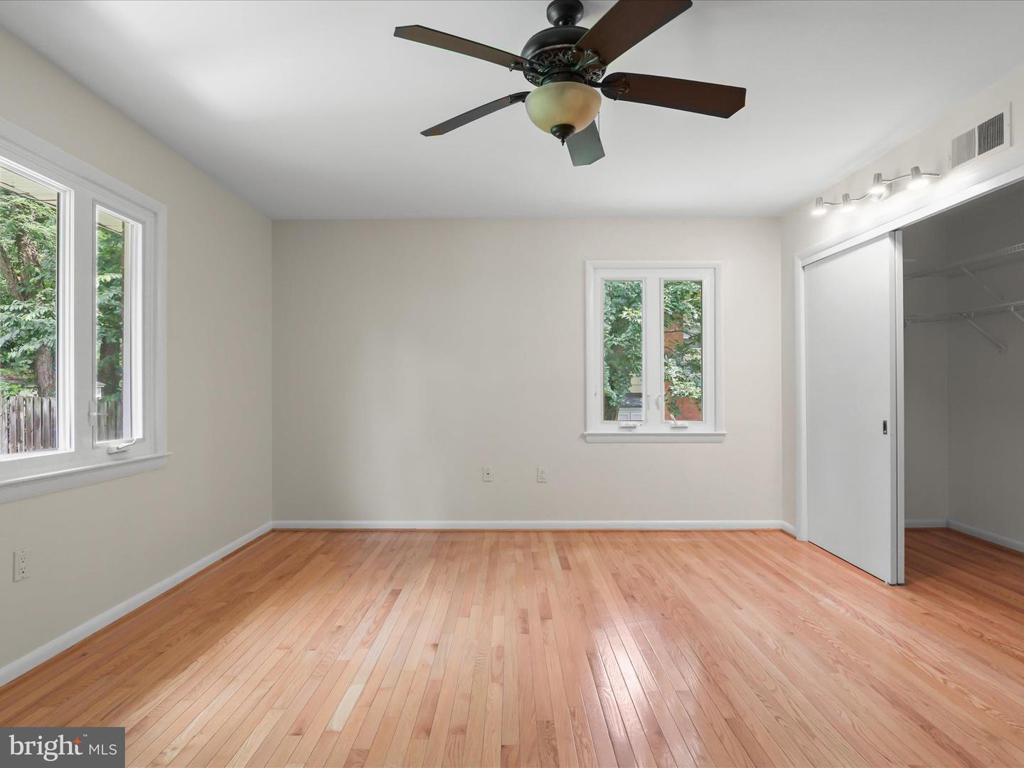 4100 DOWNING ST, ANNANDALE, Virginia 22003, 4 Bedrooms Bedrooms, ,3 BathroomsBathrooms,Residential,For sale,4100 DOWNING ST,VAFX2216726 MLS # VAFX2216726
