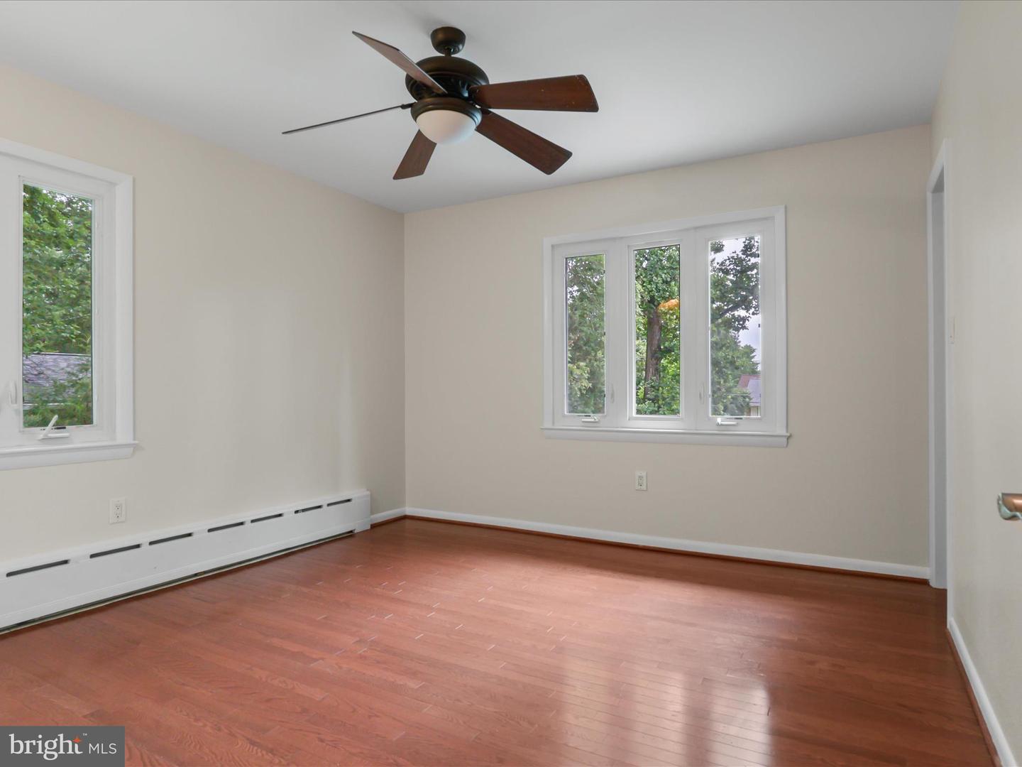 4100 DOWNING ST, ANNANDALE, Virginia 22003, 4 Bedrooms Bedrooms, ,3 BathroomsBathrooms,Residential,For sale,4100 DOWNING ST,VAFX2216726 MLS # VAFX2216726