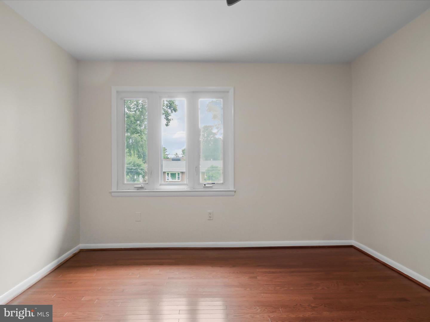 4100 DOWNING ST, ANNANDALE, Virginia 22003, 4 Bedrooms Bedrooms, ,3 BathroomsBathrooms,Residential,For sale,4100 DOWNING ST,VAFX2216726 MLS # VAFX2216726
