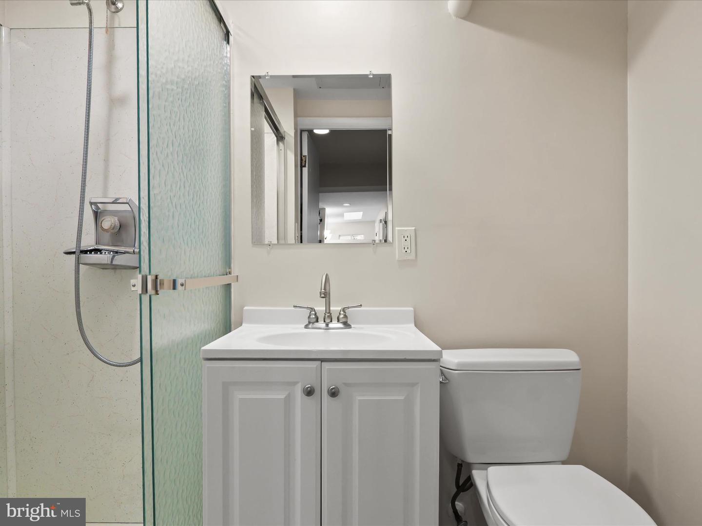 4100 DOWNING ST, ANNANDALE, Virginia 22003, 4 Bedrooms Bedrooms, ,3 BathroomsBathrooms,Residential,For sale,4100 DOWNING ST,VAFX2216726 MLS # VAFX2216726