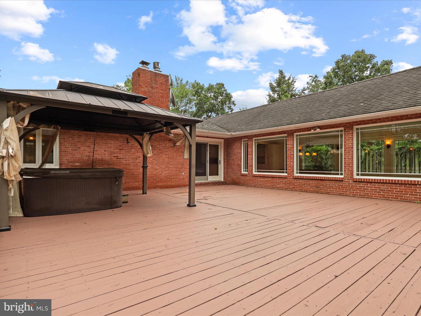 4100 DOWNING ST, ANNANDALE, Virginia 22003, 4 Bedrooms Bedrooms, ,3 BathroomsBathrooms,Residential,For sale,4100 DOWNING ST,VAFX2216726 MLS # VAFX2216726