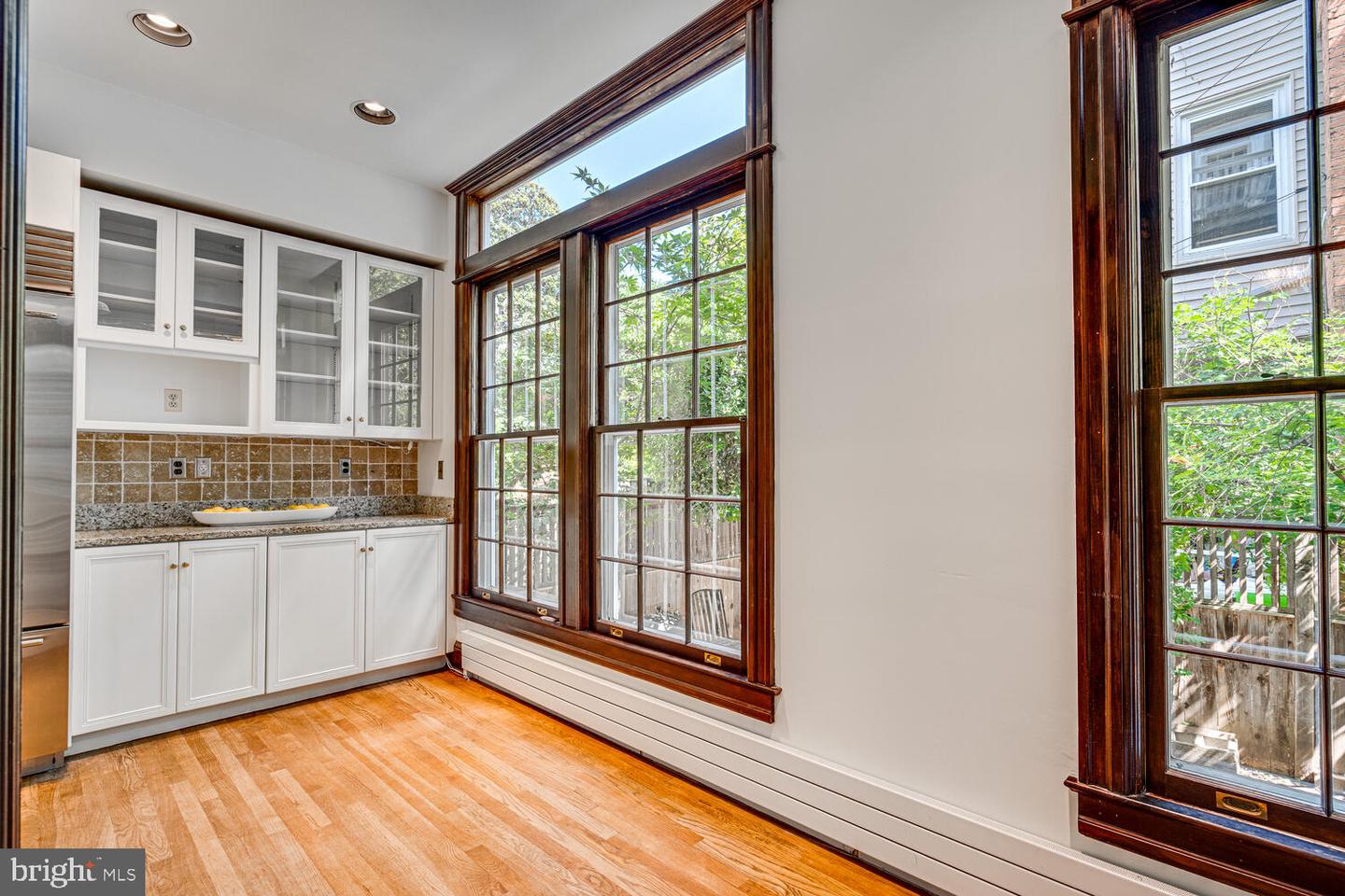 1805 MONROE ST NW, WASHINGTON, District Of Columbia 20010, 5 Bedrooms Bedrooms, ,2 BathroomsBathrooms,Residential,For sale,1805 MONROE ST NW,DCDC2174422 MLS # DCDC2174422