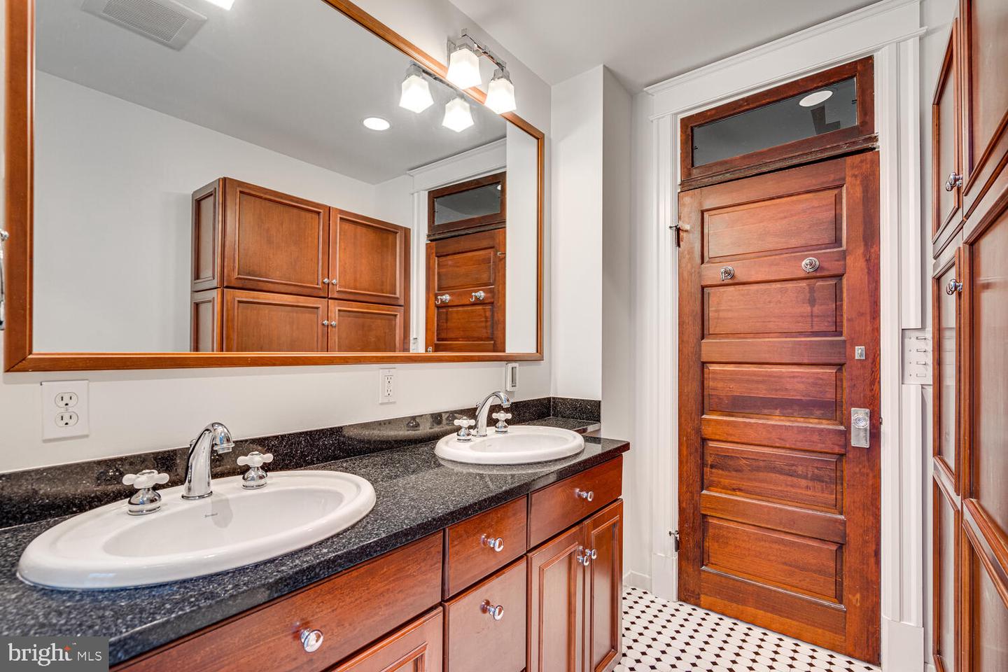 1805 MONROE ST NW, WASHINGTON, District Of Columbia 20010, 5 Bedrooms Bedrooms, ,2 BathroomsBathrooms,Residential,For sale,1805 MONROE ST NW,DCDC2174422 MLS # DCDC2174422