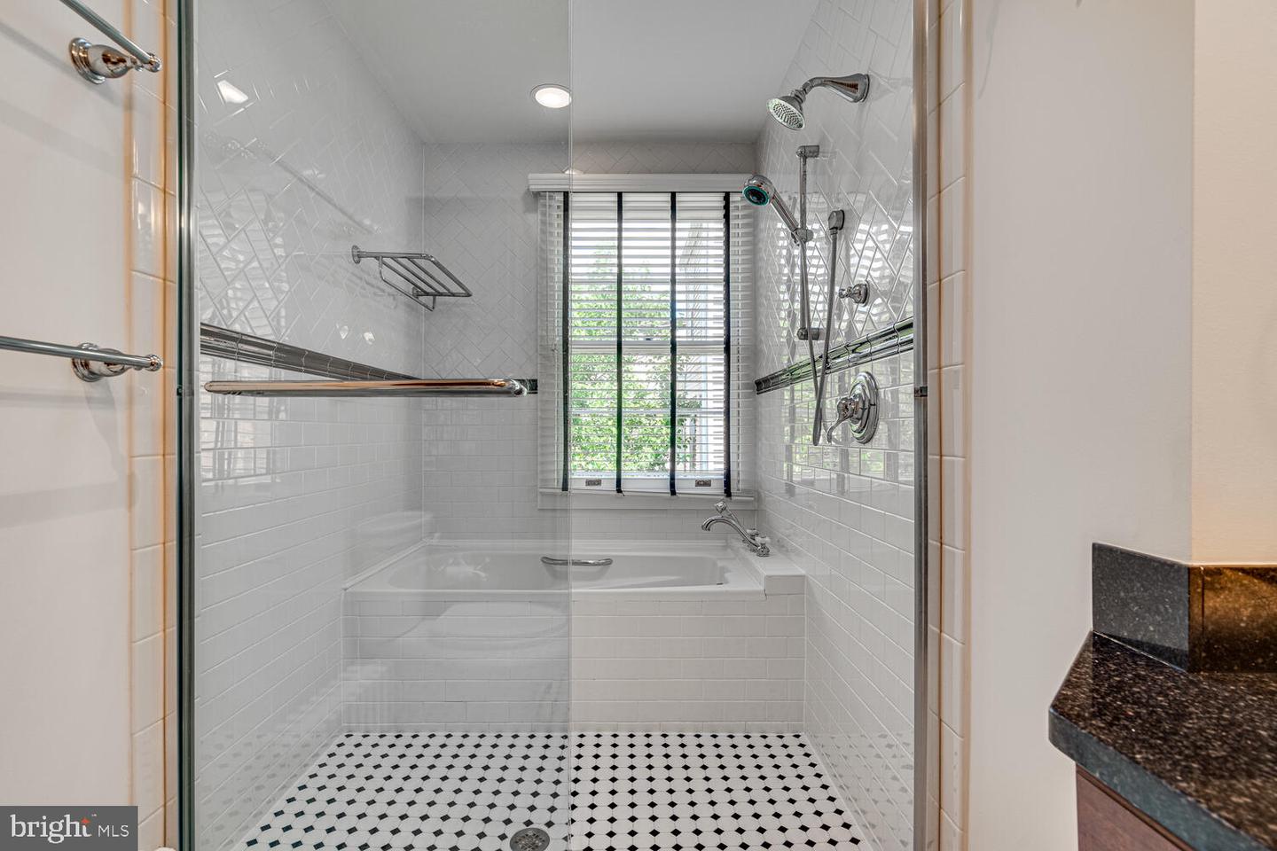 1805 MONROE ST NW, WASHINGTON, District Of Columbia 20010, 5 Bedrooms Bedrooms, ,2 BathroomsBathrooms,Residential,For sale,1805 MONROE ST NW,DCDC2174422 MLS # DCDC2174422