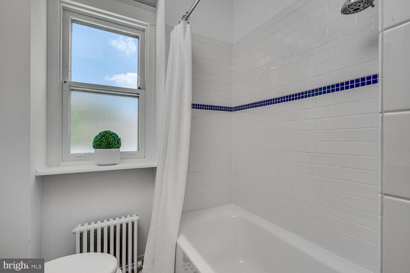 1805 MONROE ST NW, WASHINGTON, District Of Columbia 20010, 5 Bedrooms Bedrooms, ,2 BathroomsBathrooms,Residential,For sale,1805 MONROE ST NW,DCDC2174422 MLS # DCDC2174422