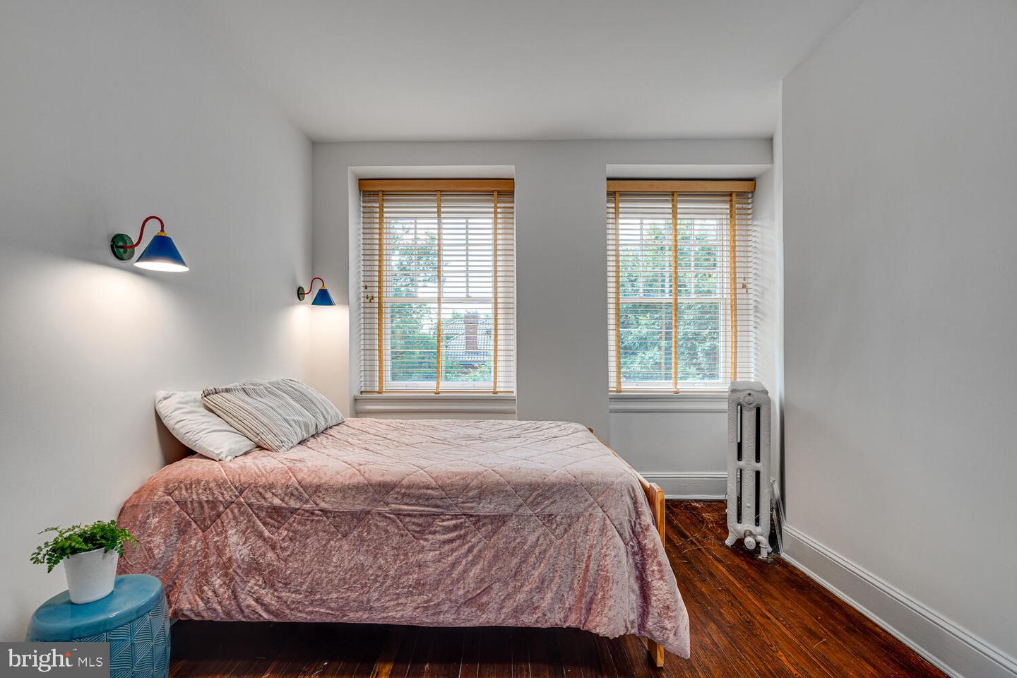 1805 MONROE ST NW, WASHINGTON, District Of Columbia 20010, 5 Bedrooms Bedrooms, ,2 BathroomsBathrooms,Residential,For sale,1805 MONROE ST NW,DCDC2174422 MLS # DCDC2174422