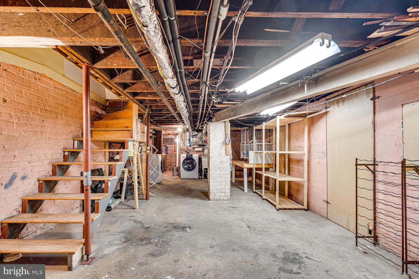 1805 MONROE ST NW, WASHINGTON, District Of Columbia 20010, 5 Bedrooms Bedrooms, ,2 BathroomsBathrooms,Residential,For sale,1805 MONROE ST NW,DCDC2174422 MLS # DCDC2174422