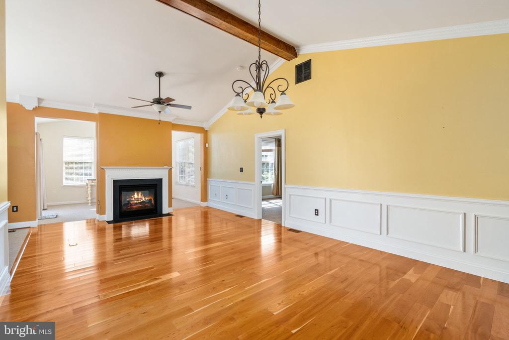 2011 CHESTERFIELD RD, LOCUST GROVE, Virginia 22508, 4 Bedrooms Bedrooms, ,3 BathroomsBathrooms,Residential,2011 CHESTERFIELD RD,VAOR2010012 MLS # VAOR2010012