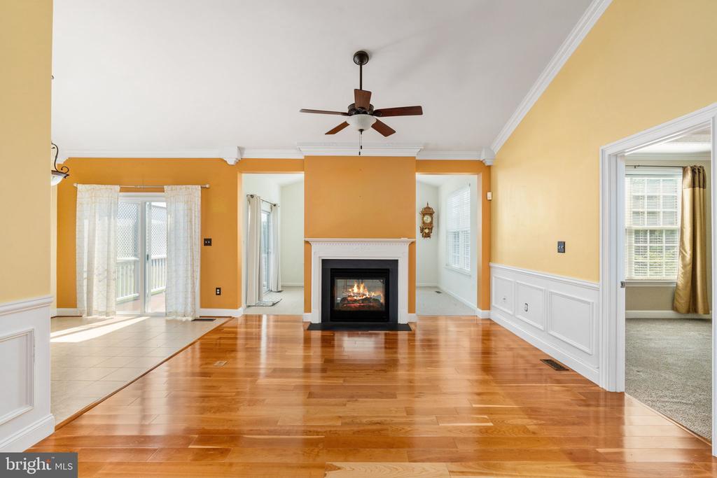 2011 CHESTERFIELD RD, LOCUST GROVE, Virginia 22508, 4 Bedrooms Bedrooms, ,3 BathroomsBathrooms,Residential,2011 CHESTERFIELD RD,VAOR2010012 MLS # VAOR2010012