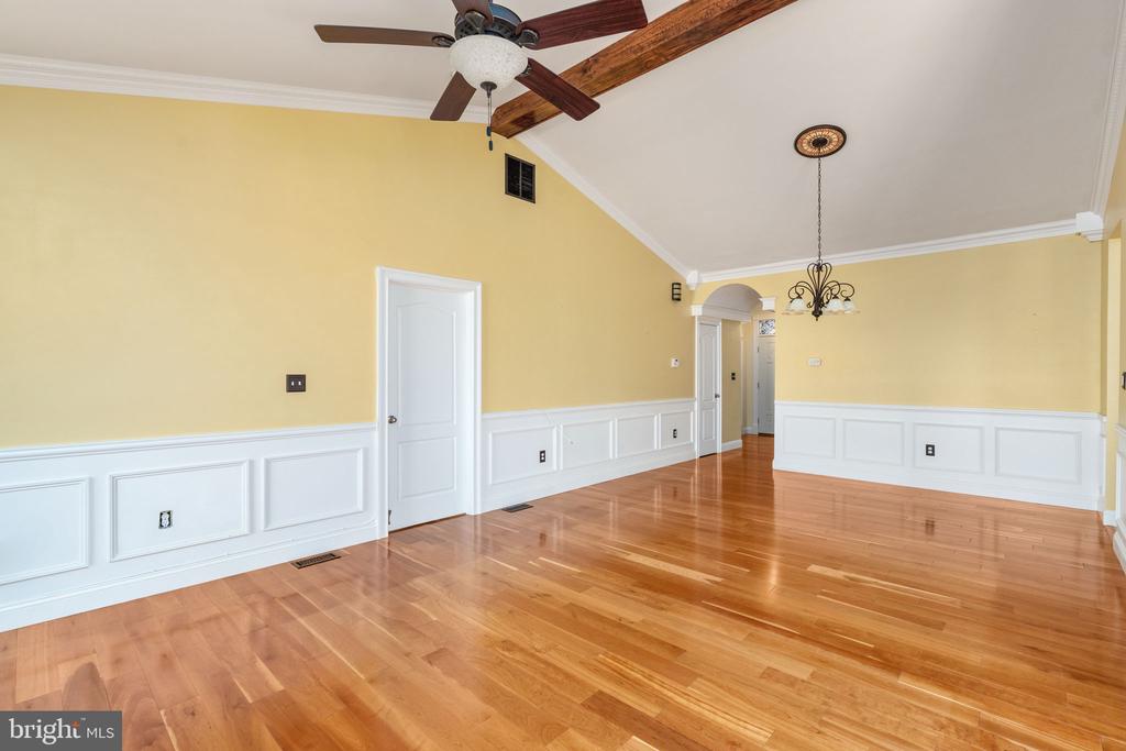 2011 CHESTERFIELD RD, LOCUST GROVE, Virginia 22508, 4 Bedrooms Bedrooms, ,3 BathroomsBathrooms,Residential,2011 CHESTERFIELD RD,VAOR2010012 MLS # VAOR2010012