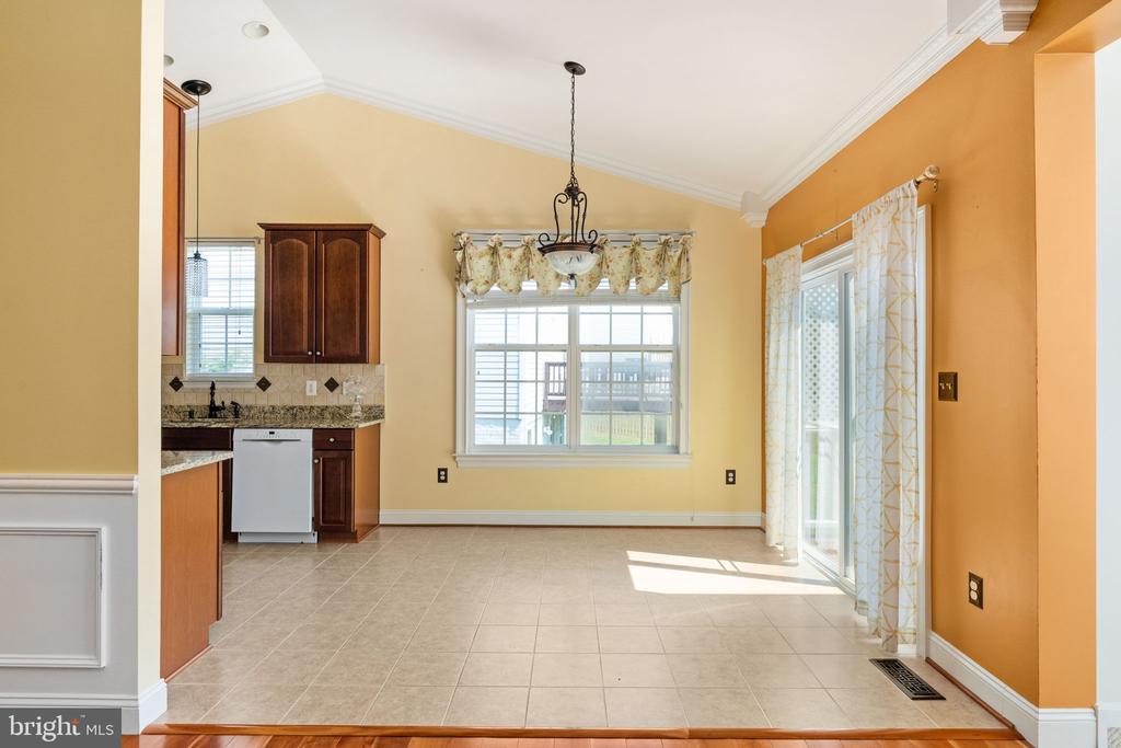 2011 CHESTERFIELD RD, LOCUST GROVE, Virginia 22508, 4 Bedrooms Bedrooms, ,3 BathroomsBathrooms,Residential,2011 CHESTERFIELD RD,VAOR2010012 MLS # VAOR2010012
