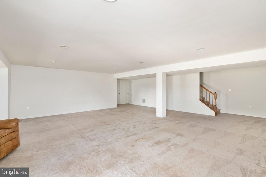 2011 CHESTERFIELD RD, LOCUST GROVE, Virginia 22508, 4 Bedrooms Bedrooms, ,3 BathroomsBathrooms,Residential,2011 CHESTERFIELD RD,VAOR2010012 MLS # VAOR2010012