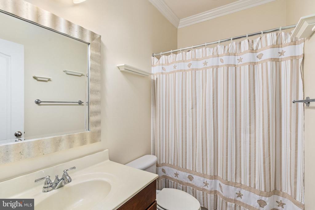 2011 CHESTERFIELD RD, LOCUST GROVE, Virginia 22508, 4 Bedrooms Bedrooms, ,3 BathroomsBathrooms,Residential,2011 CHESTERFIELD RD,VAOR2010012 MLS # VAOR2010012