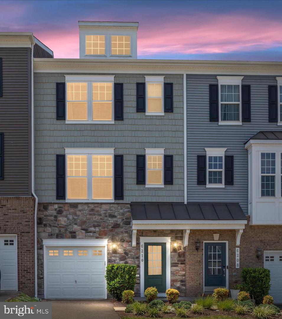 6210 QUINNS CREEK DR, HAYMARKET, Virginia 20169, 3 Bedrooms Bedrooms, ,3 BathroomsBathrooms,Residential,For sale,6210 QUINNS CREEK DR,VAPW2089868 MLS # VAPW2089868