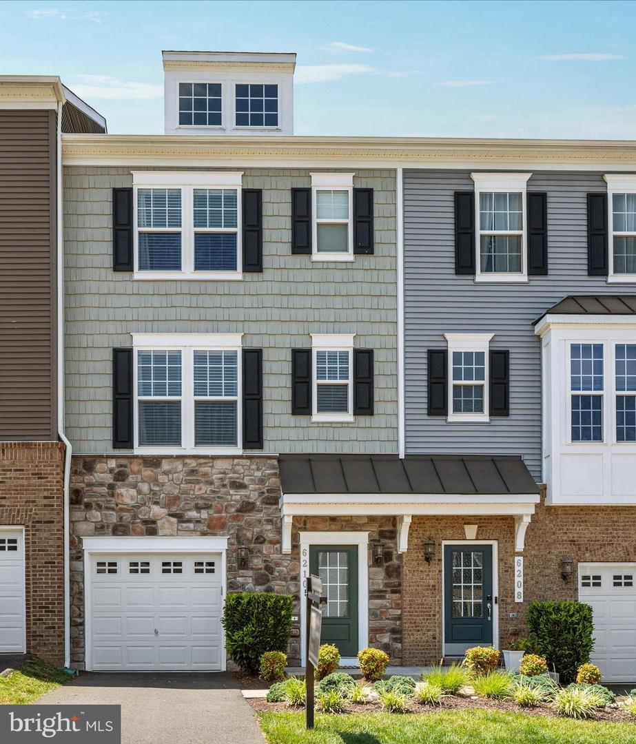 6210 QUINNS CREEK DR, HAYMARKET, Virginia 20169, 3 Bedrooms Bedrooms, ,3 BathroomsBathrooms,Residential,For sale,6210 QUINNS CREEK DR,VAPW2089868 MLS # VAPW2089868