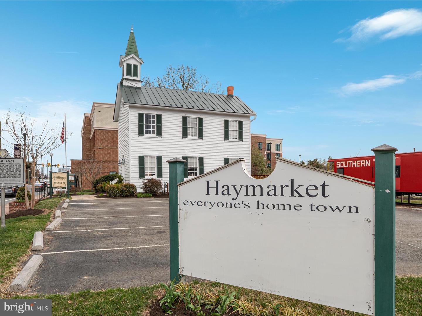 6210 QUINNS CREEK DR, HAYMARKET, Virginia 20169, 3 Bedrooms Bedrooms, ,3 BathroomsBathrooms,Residential,For sale,6210 QUINNS CREEK DR,VAPW2089868 MLS # VAPW2089868
