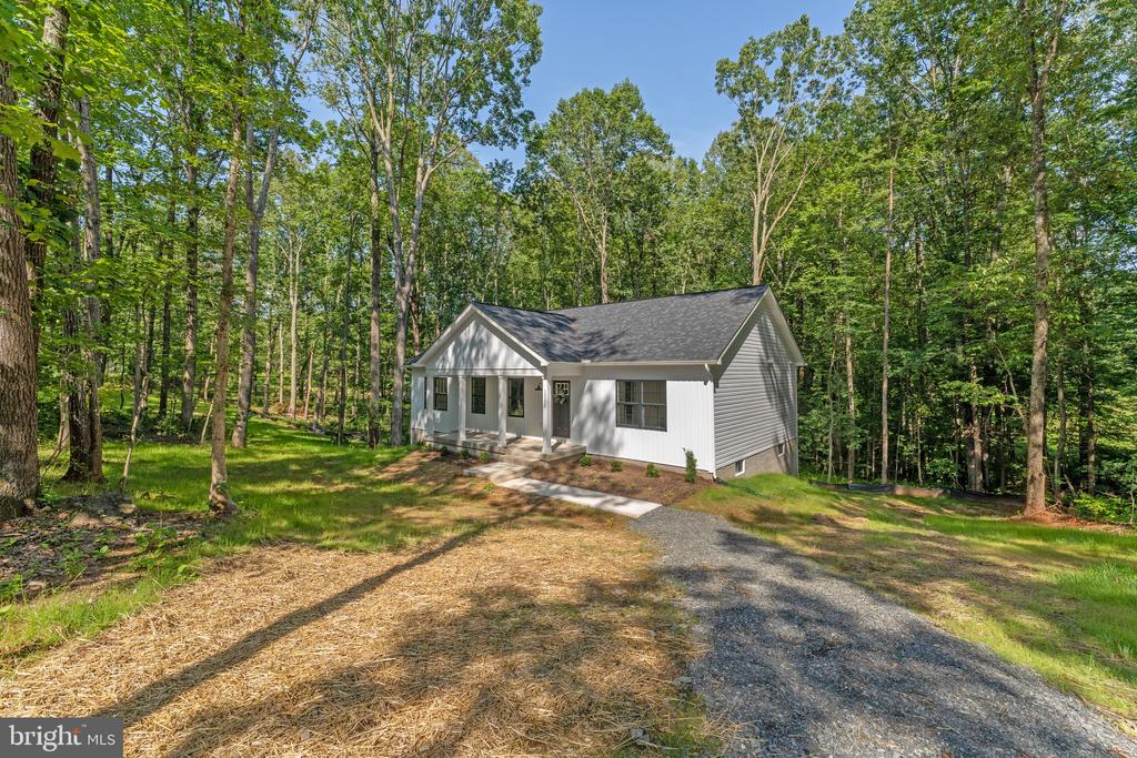 13235 SCOTTS MILL DR, CULPEPER, Virginia 22701, 5 Bedrooms Bedrooms, ,3 BathroomsBathrooms,Residential,13235 SCOTTS MILL DR,VACU2010974 MLS # VACU2010974