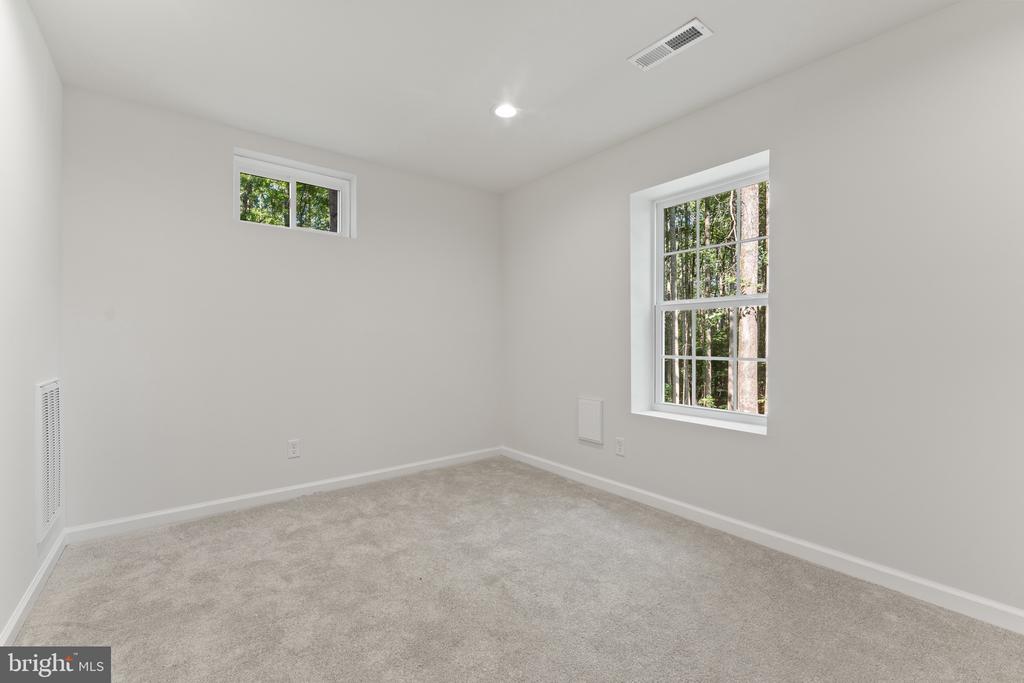 13235 SCOTTS MILL DR, CULPEPER, Virginia 22701, 5 Bedrooms Bedrooms, ,3 BathroomsBathrooms,Residential,13235 SCOTTS MILL DR,VACU2010974 MLS # VACU2010974