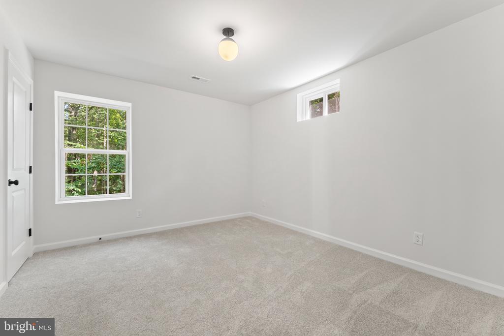 13235 SCOTTS MILL DR, CULPEPER, Virginia 22701, 5 Bedrooms Bedrooms, ,3 BathroomsBathrooms,Residential,13235 SCOTTS MILL DR,VACU2010974 MLS # VACU2010974