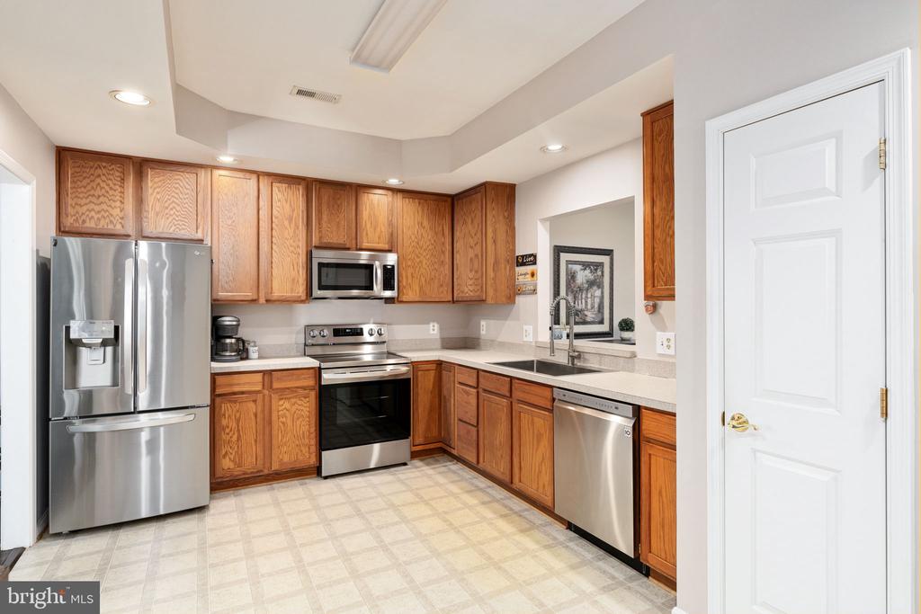 11313 MACON DR, FREDERICKSBURG, Virginia 22407, 2 Bedrooms Bedrooms, ,2 BathroomsBathrooms,Residential,11313 MACON DR,VASP2034678 MLS # VASP2034678