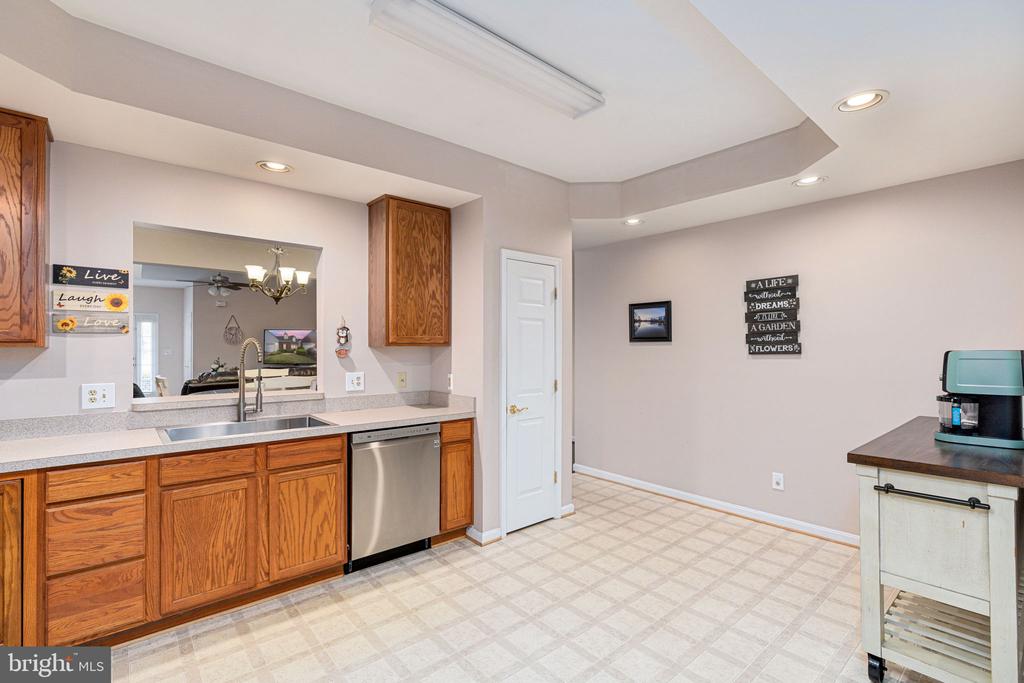 11313 MACON DR, FREDERICKSBURG, Virginia 22407, 2 Bedrooms Bedrooms, ,2 BathroomsBathrooms,Residential,11313 MACON DR,VASP2034678 MLS # VASP2034678
