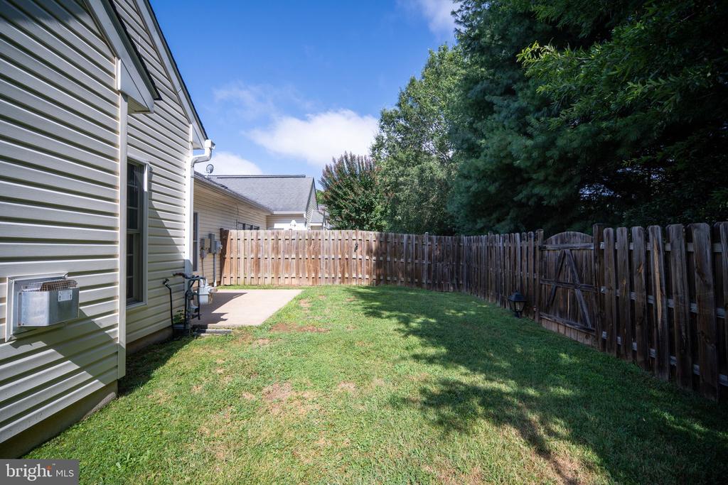 11313 MACON DR, FREDERICKSBURG, Virginia 22407, 2 Bedrooms Bedrooms, ,2 BathroomsBathrooms,Residential,11313 MACON DR,VASP2034678 MLS # VASP2034678