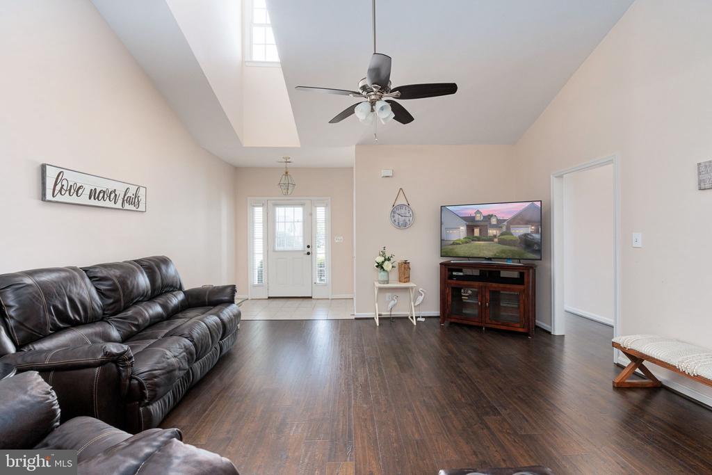 11313 MACON DR, FREDERICKSBURG, Virginia 22407, 2 Bedrooms Bedrooms, ,2 BathroomsBathrooms,Residential,11313 MACON DR,VASP2034678 MLS # VASP2034678