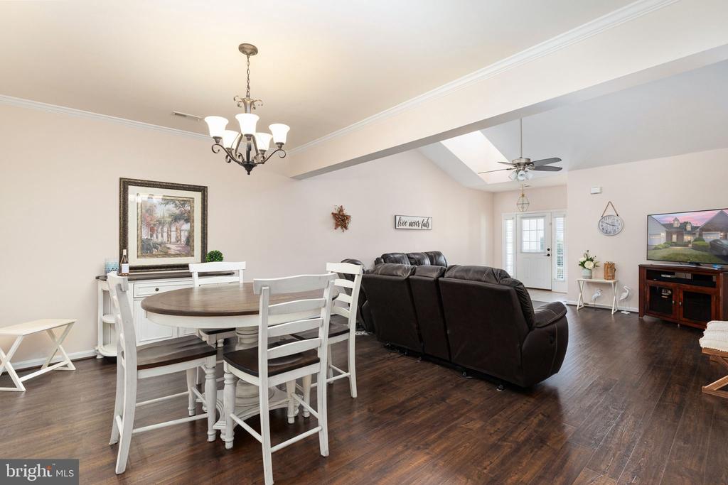 11313 MACON DR, FREDERICKSBURG, Virginia 22407, 2 Bedrooms Bedrooms, ,2 BathroomsBathrooms,Residential,11313 MACON DR,VASP2034678 MLS # VASP2034678