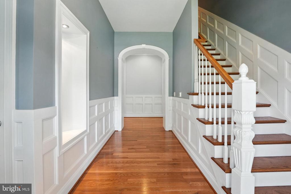 10512 CHATHAM RIDGE WAY, SPOTSYLVANIA, Virginia 22551, 5 Bedrooms Bedrooms, ,4 BathroomsBathrooms,Residential,10512 CHATHAM RIDGE WAY,VASP2034294 MLS # VASP2034294