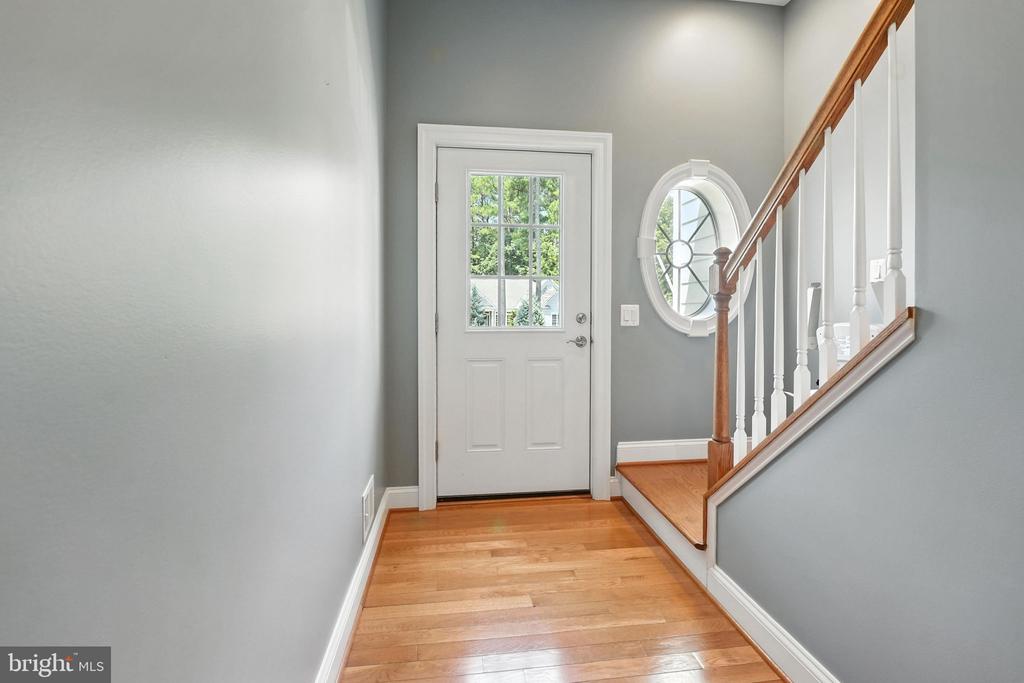 10512 CHATHAM RIDGE WAY, SPOTSYLVANIA, Virginia 22551, 5 Bedrooms Bedrooms, ,4 BathroomsBathrooms,Residential,10512 CHATHAM RIDGE WAY,VASP2034294 MLS # VASP2034294