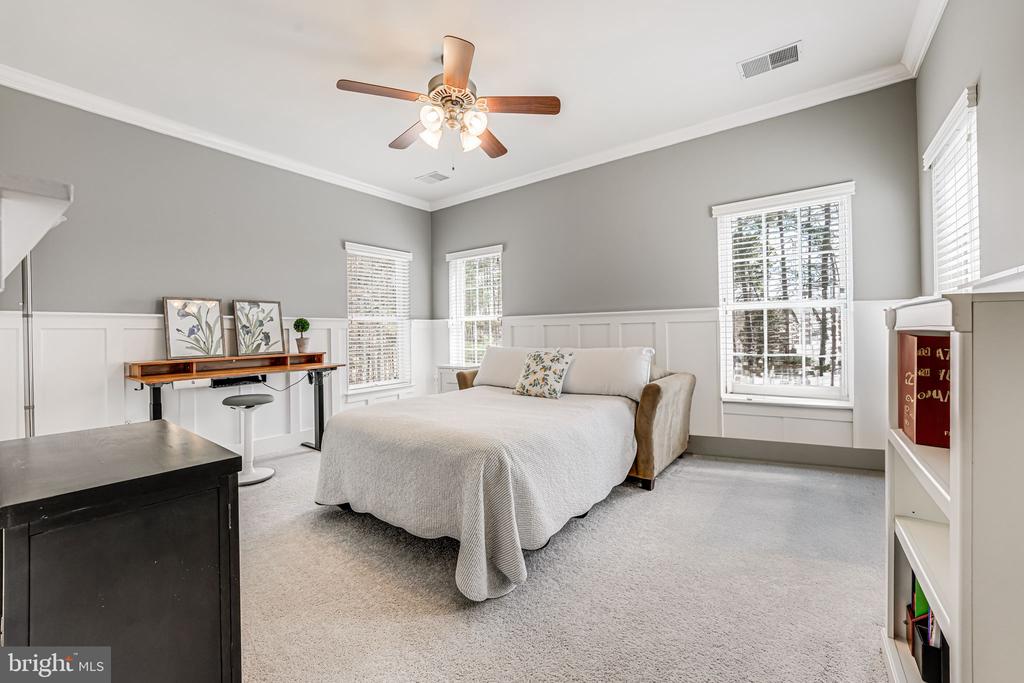 11304 CHIVALRY CHASE LN, SPOTSYLVANIA, Virginia 22551, 5 Bedrooms Bedrooms, ,4 BathroomsBathrooms,Residential,11304 CHIVALRY CHASE LN,VASP2034682 MLS # VASP2034682