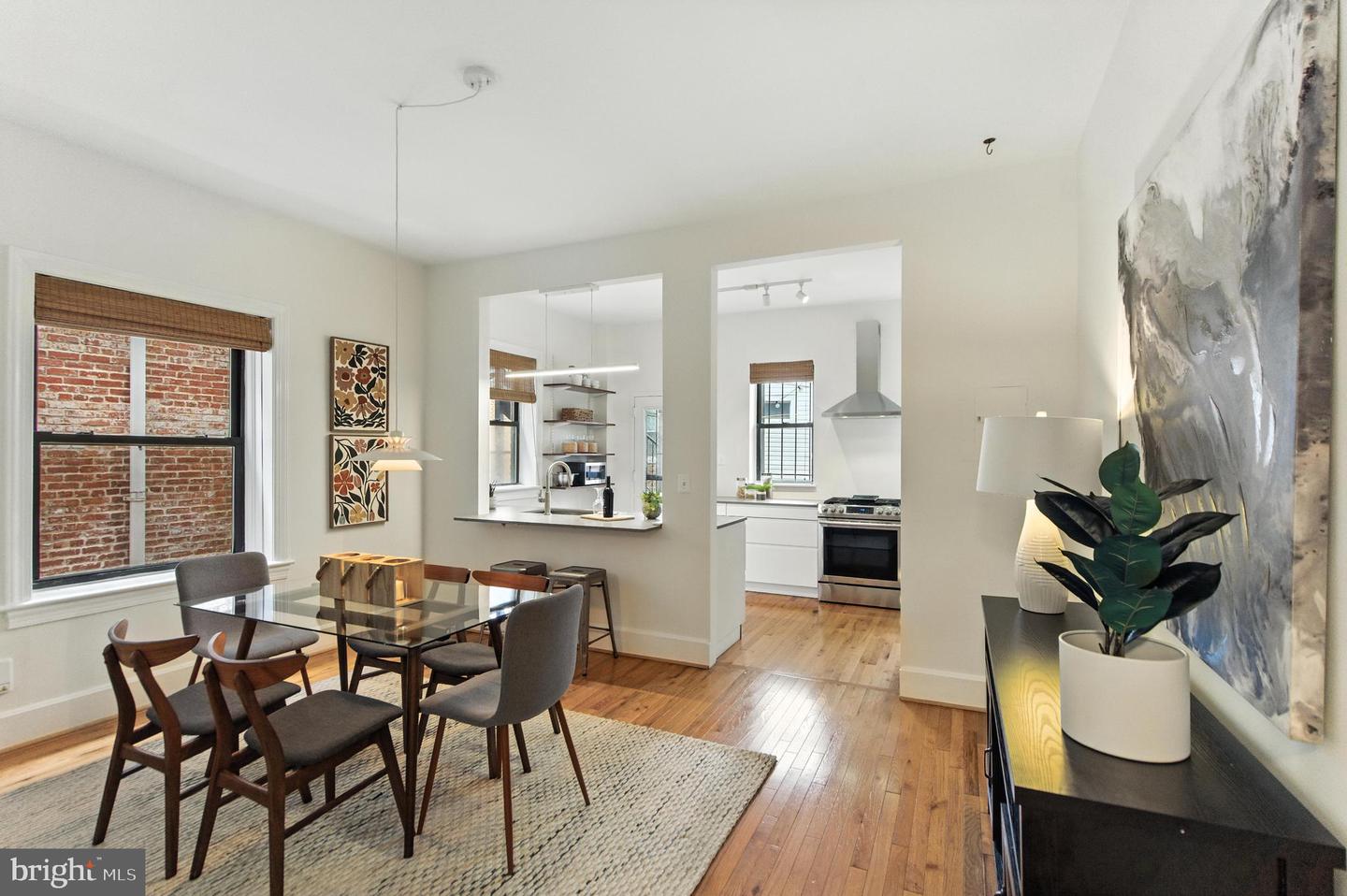 147 R ST NE #8, WASHINGTON, District Of Columbia 20002, 2 Bedrooms Bedrooms, ,2 BathroomsBathrooms,Residential,For sale,147 R ST NE #8,DCDC2195916 MLS # DCDC2195916
