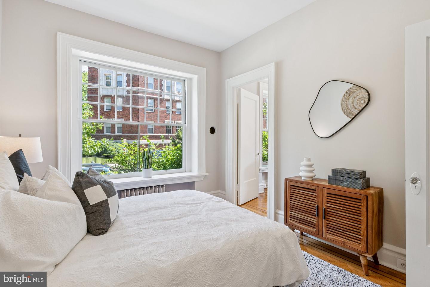 2039 NEW HAMPSHIRE AVE NW #104, WASHINGTON, District Of Columbia 20009, 1 Bedroom Bedrooms, 5 Rooms Rooms,1 BathroomBathrooms,Residential,For sale,2039 NEW HAMPSHIRE AVE NW #104,DCDC2197858 MLS # DCDC2197858
