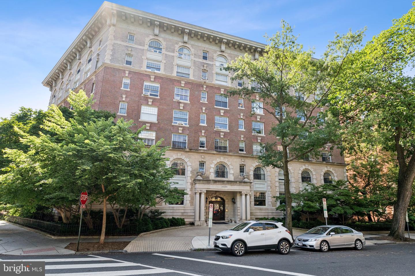 2039 NEW HAMPSHIRE AVE NW #104, WASHINGTON, District Of Columbia 20009, 1 Bedroom Bedrooms, 5 Rooms Rooms,1 BathroomBathrooms,Residential,For sale,2039 NEW HAMPSHIRE AVE NW #104,DCDC2197858 MLS # DCDC2197858