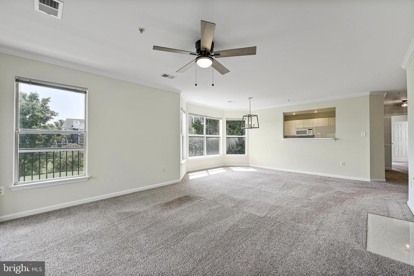 44086 NATALIE TER #202, ASHBURN, Virginia 20147, 2 Bedrooms Bedrooms, ,2 BathroomsBathrooms,Residential,For sale,44086 NATALIE TER #202,VALO2095610 MLS # VALO2095610