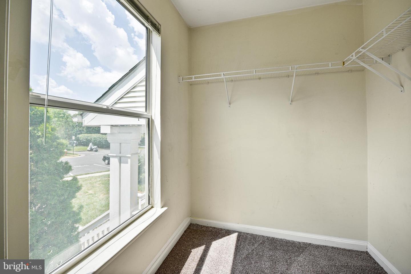 44086 NATALIE TER #202, ASHBURN, Virginia 20147, 2 Bedrooms Bedrooms, ,2 BathroomsBathrooms,Residential,For sale,44086 NATALIE TER #202,VALO2095610 MLS # VALO2095610