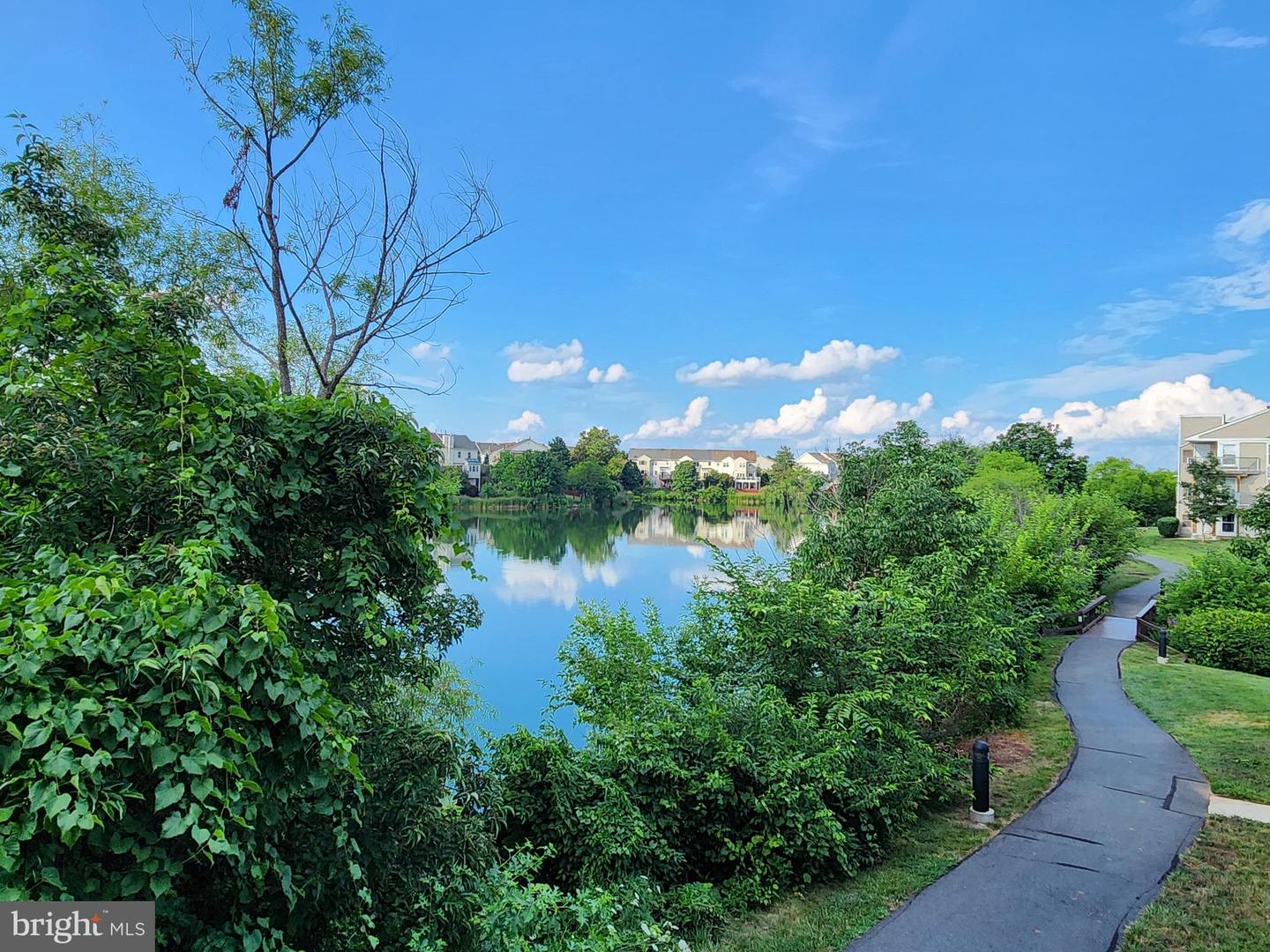 44086 NATALIE TER #202, ASHBURN, Virginia 20147, 2 Bedrooms Bedrooms, ,2 BathroomsBathrooms,Residential,For sale,44086 NATALIE TER #202,VALO2095610 MLS # VALO2095610