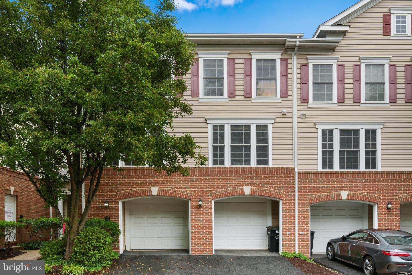 7135 HUNTLEY CREEK PL #55, ALEXANDRIA, Virginia 22306, 3 Bedrooms Bedrooms, ,2 BathroomsBathrooms,Residential,For sale,7135 HUNTLEY CREEK PL #55,VAFX2239314 MLS # VAFX2239314