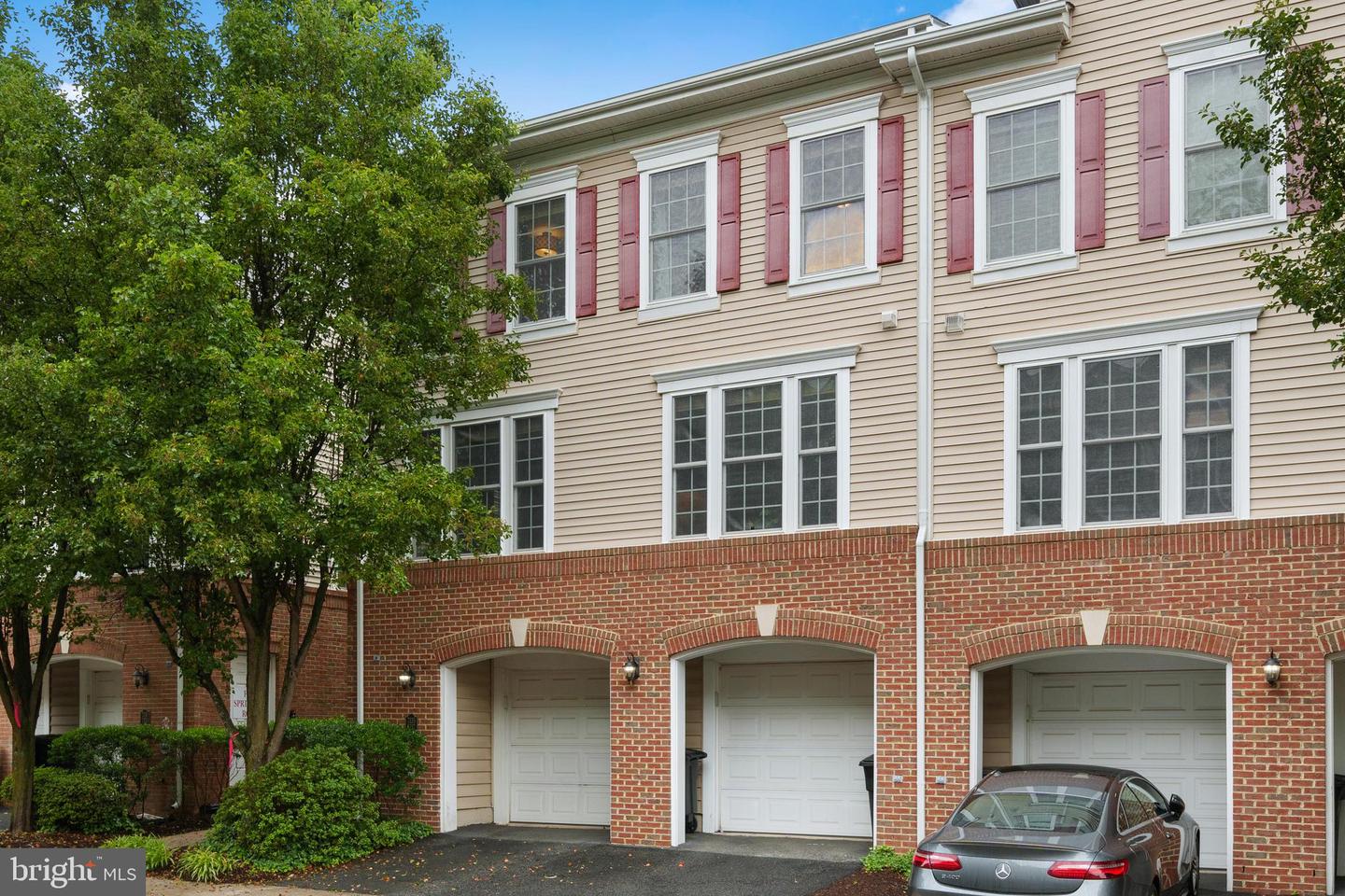 7135 HUNTLEY CREEK PL #55, ALEXANDRIA, Virginia 22306, 3 Bedrooms Bedrooms, ,2 BathroomsBathrooms,Residential,For sale,7135 HUNTLEY CREEK PL #55,VAFX2239314 MLS # VAFX2239314