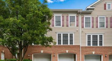 7135 HUNTLEY CREEK PL #55, ALEXANDRIA, Virginia 22306, 3 Bedrooms Bedrooms, ,2 BathroomsBathrooms,Residential,For sale,7135 HUNTLEY CREEK PL #55,VAFX2239314 MLS # VAFX2239314
