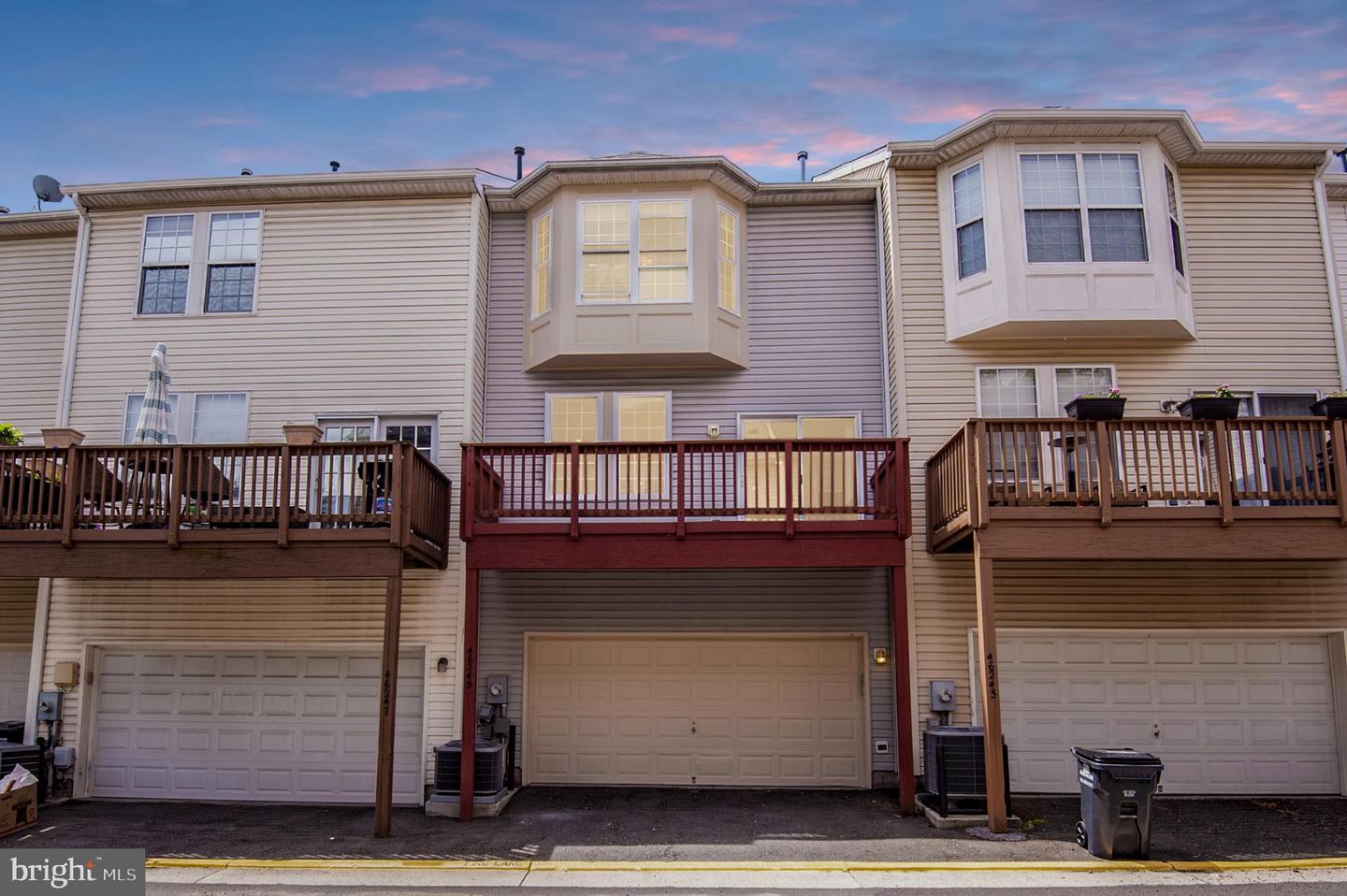 46245 MILTHORN TER, STERLING, Virginia 20165, 3 Bedrooms Bedrooms, ,2 BathroomsBathrooms,Residential,For sale,46245 MILTHORN TER,VALO2095856 MLS # VALO2095856