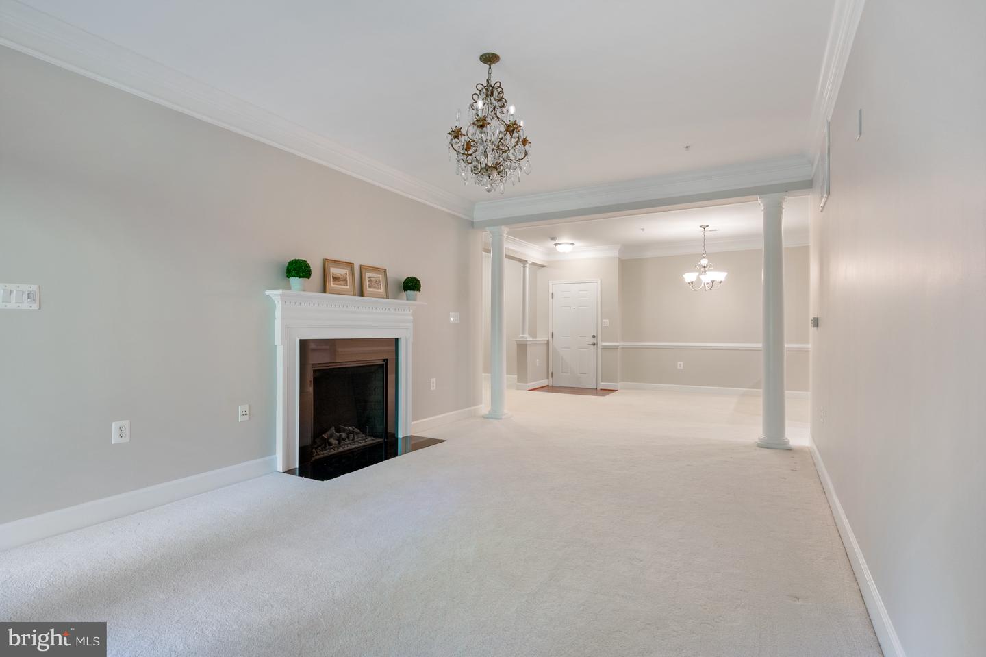 7055 HERITAGE HUNT DR #207, GAINESVILLE, Virginia 20155, 2 Bedrooms Bedrooms, ,2 BathroomsBathrooms,Residential,For sale,7055 HERITAGE HUNT DR #207,VAPW2094288 MLS # VAPW2094288