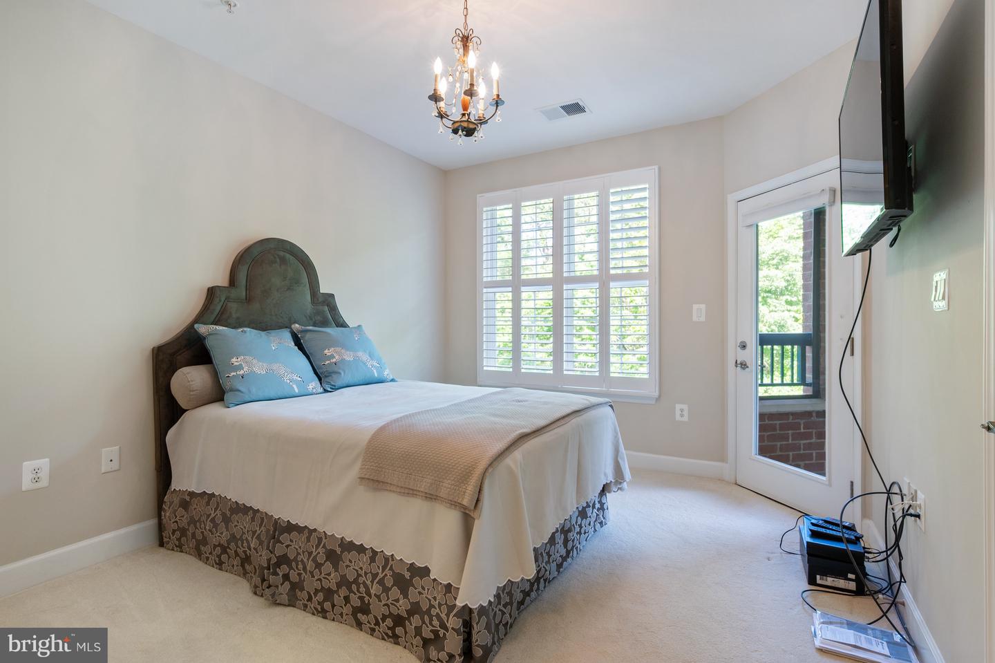 7055 HERITAGE HUNT DR #207, GAINESVILLE, Virginia 20155, 2 Bedrooms Bedrooms, ,2 BathroomsBathrooms,Residential,For sale,7055 HERITAGE HUNT DR #207,VAPW2094288 MLS # VAPW2094288