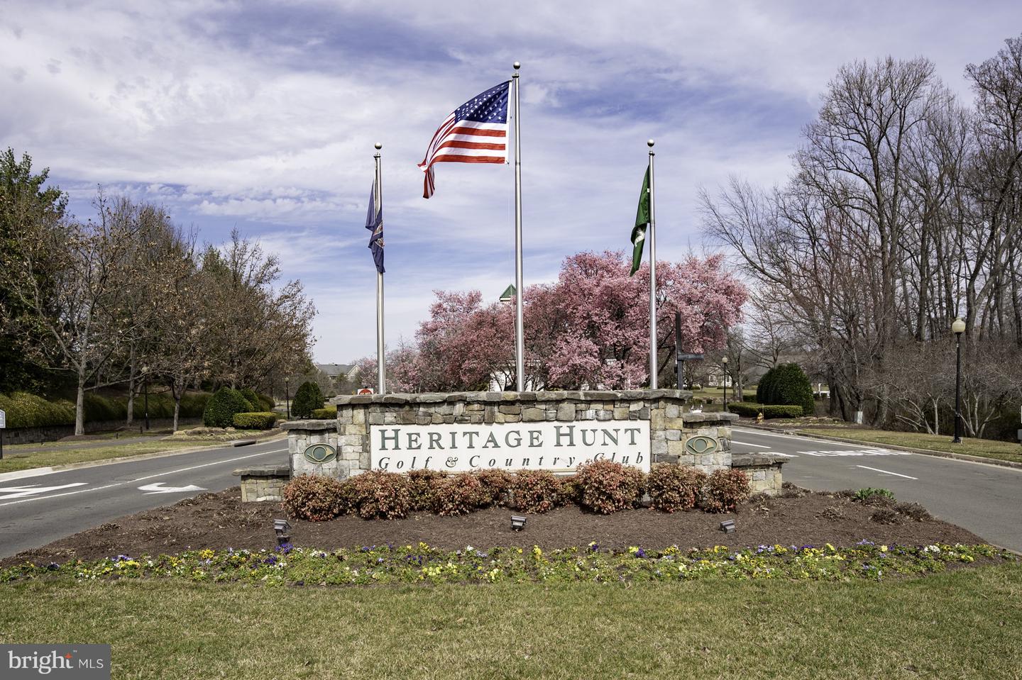 7055 HERITAGE HUNT DR #207, GAINESVILLE, Virginia 20155, 2 Bedrooms Bedrooms, ,2 BathroomsBathrooms,Residential,For sale,7055 HERITAGE HUNT DR #207,VAPW2094288 MLS # VAPW2094288