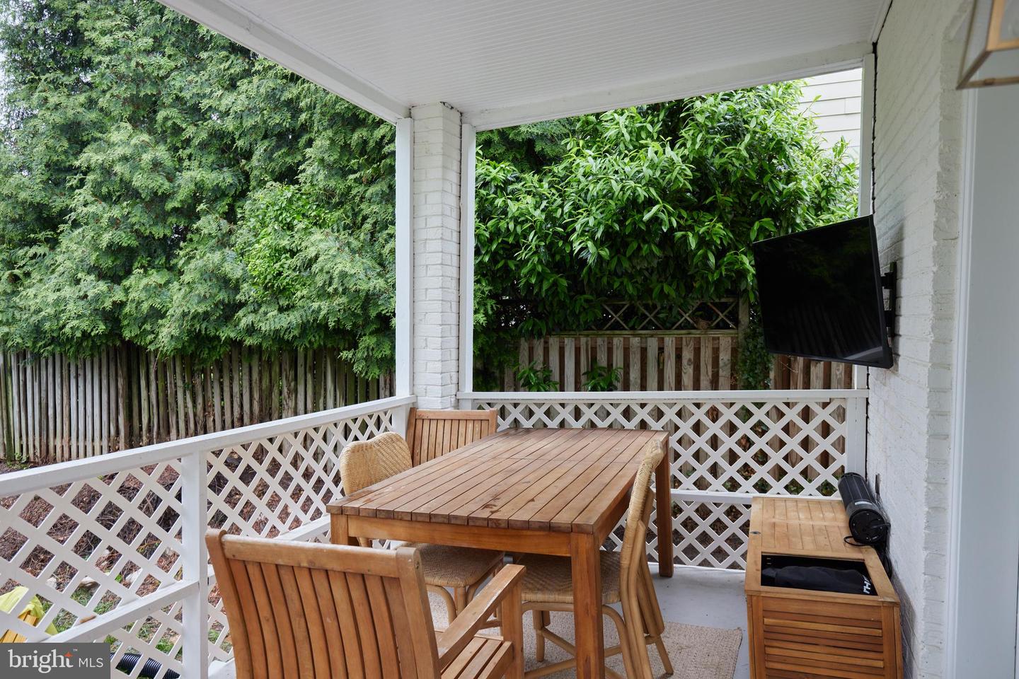 4826 BUTTERWORTH PL NW, WASHINGTON, District Of Columbia 20016, 3 Bedrooms Bedrooms, ,2 BathroomsBathrooms,Residential,For sale,4826 BUTTERWORTH PL NW,DCDC2199840 MLS # DCDC2199840